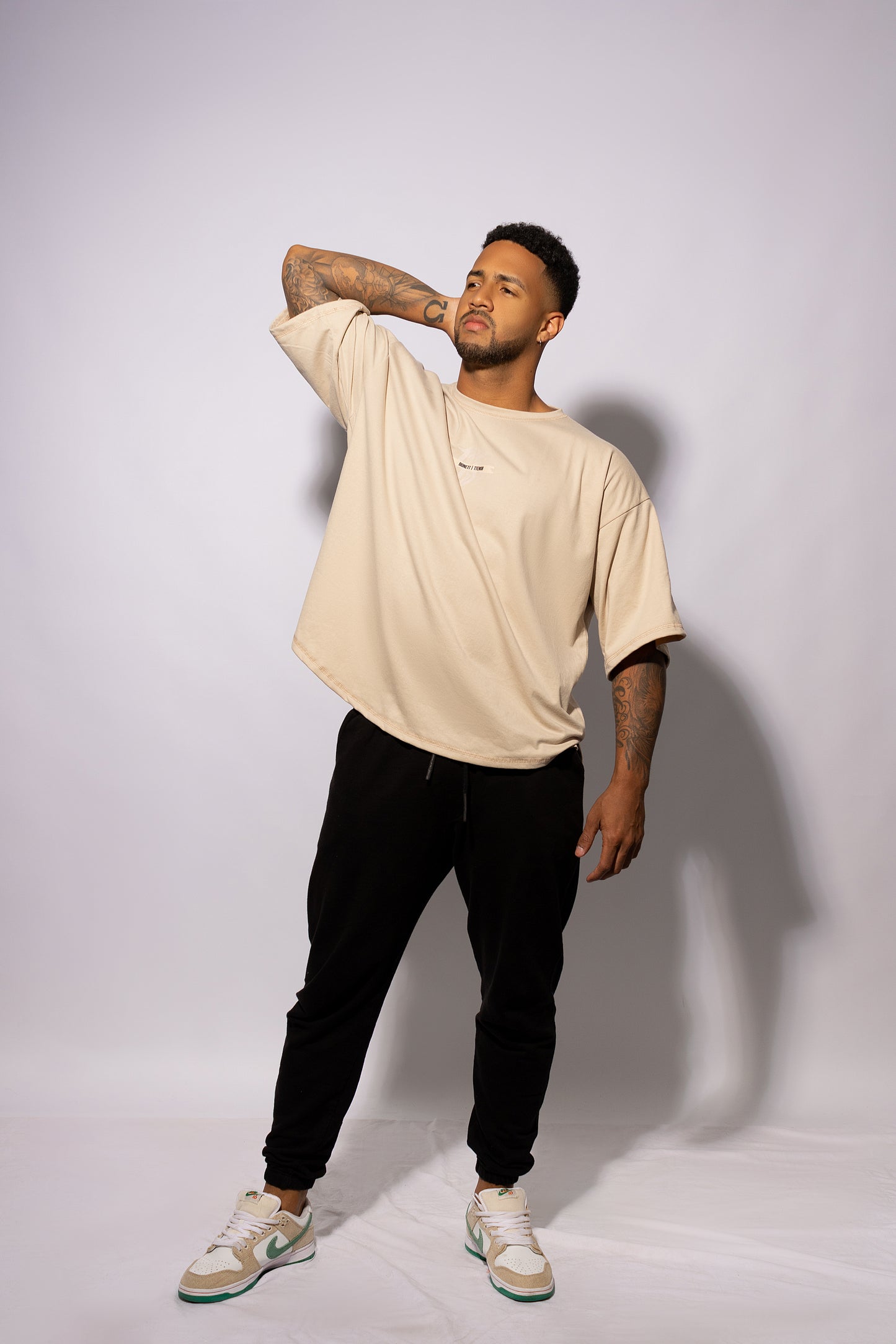 POLERA BEIGE OVERSIZE